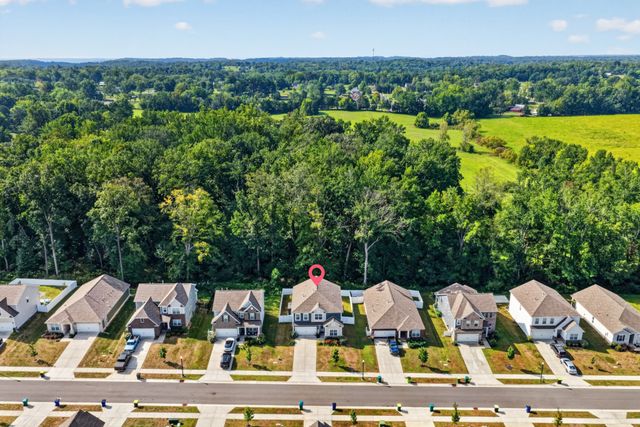 547 Ballard Dr, White House, TN 37188