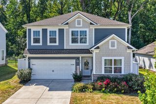 547 Ballard Dr, White House, TN 37188