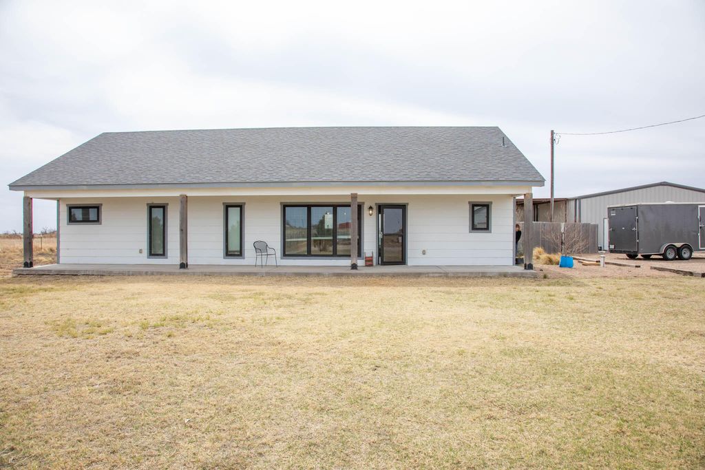 3659 N FM 2130, Anton, TX 79313