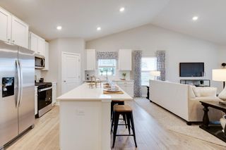2128 LaTour Drive, Shakopee, MN 55379