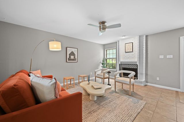 8400 Jamestown DR 332, Austin, TX 78758