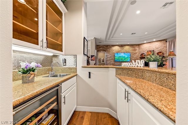 25 Avenida Fiori, Henderson, NV 89011