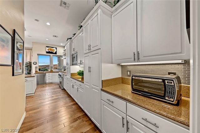 25 Avenida Fiori, Henderson, NV 89011