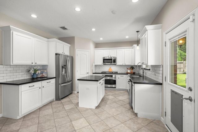 15903 Heron Trail, Tomball, TX 77377