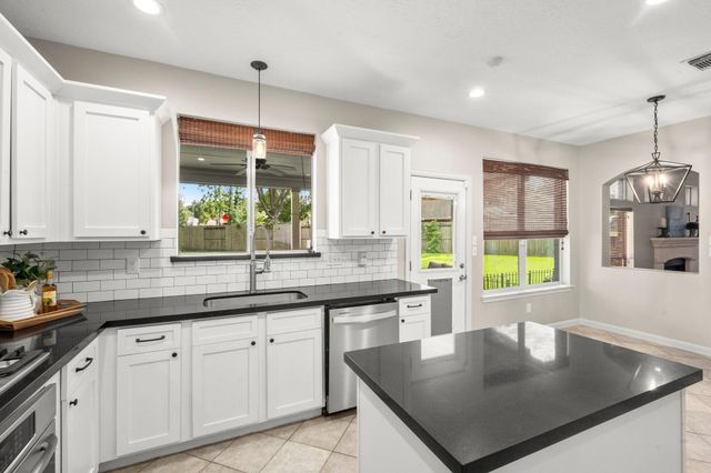 15903 Heron Trail, Tomball, TX 77377