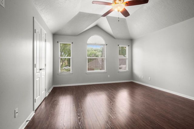 15903 Heron Trail, Tomball, TX 77377