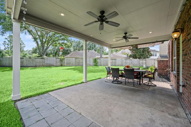 15903 Heron Trail, Tomball, TX 77377