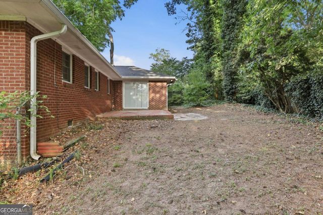 919 Green Valley Road SW, Mableton, GA 30126