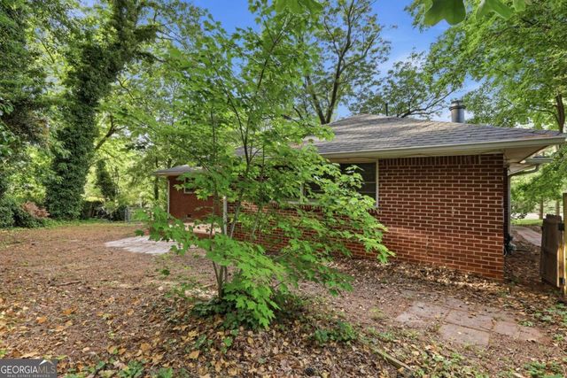 919 Green Valley Road SW, Mableton, GA 30126