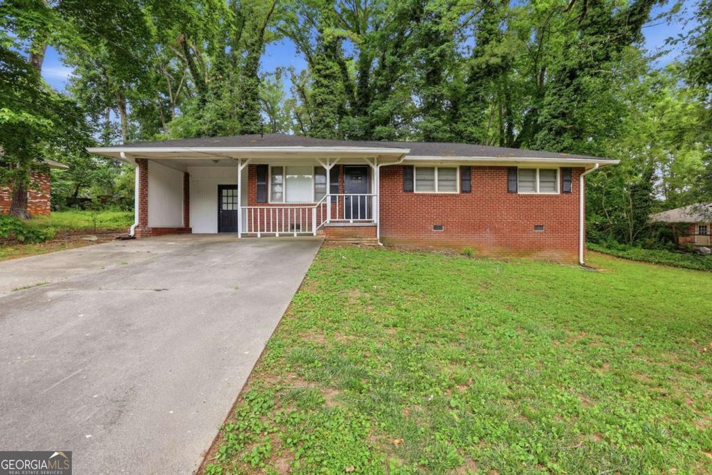 919 Green Valley Road SW, Mableton, GA 30126