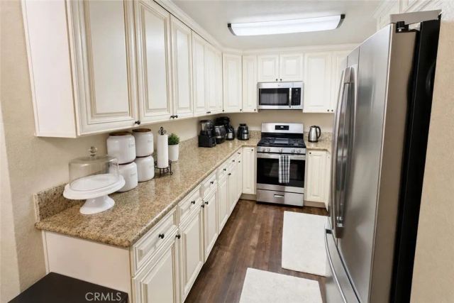 1177 W Evans Street, San Bernardino, CA 92411