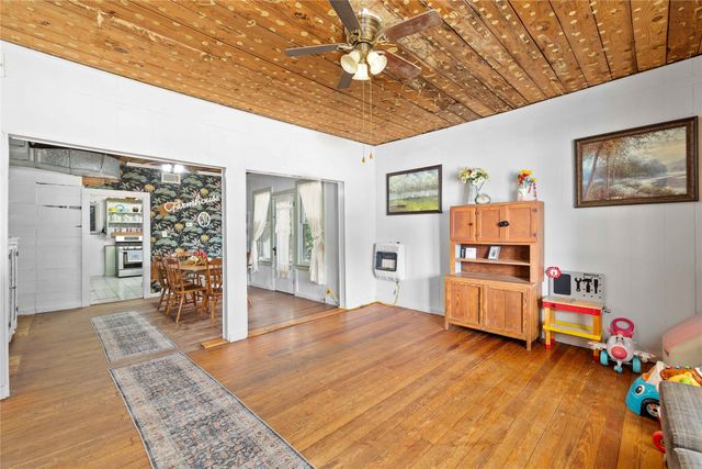 1909 Coggin Avenue, Brownwood, TX 76801