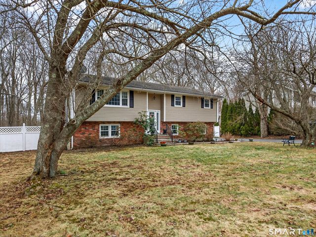15 Partridge Lane, Clinton, CT 06413