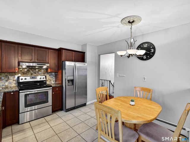 15 Partridge Lane, Clinton, CT 06413