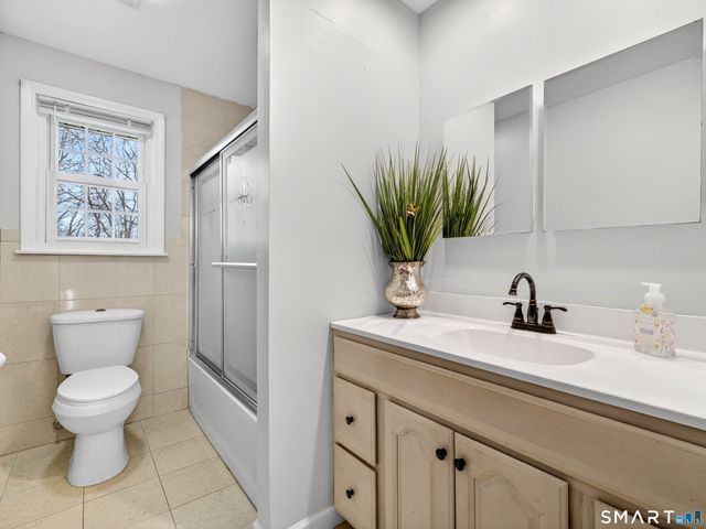 15 Partridge Lane, Clinton, CT 06413