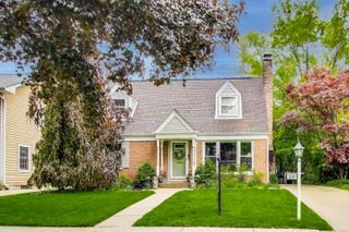 300 Hollywood Court, Wilmette, IL 60091