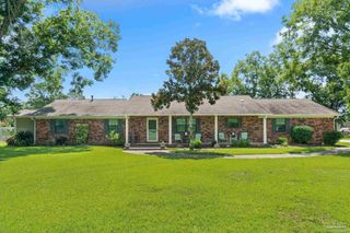 8090 Beulah Rd, Pensacola, FL 32526