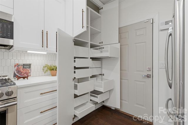 11282 Ballanvilla Drive, Charlotte, NC 28277