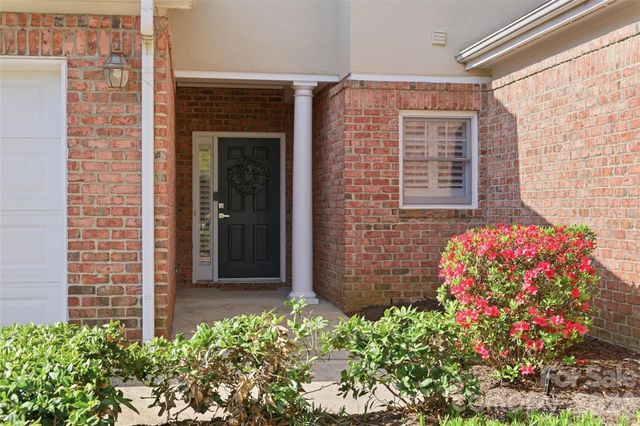 11282 Ballanvilla Drive, Charlotte, NC 28277