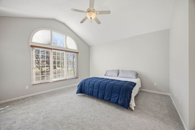 13598 Village Court, Clive, IA 50325