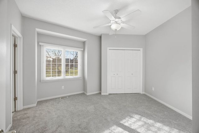 13598 Village Court, Clive, IA 50325