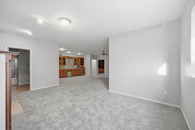 13598 Village Court, Clive, IA 50325