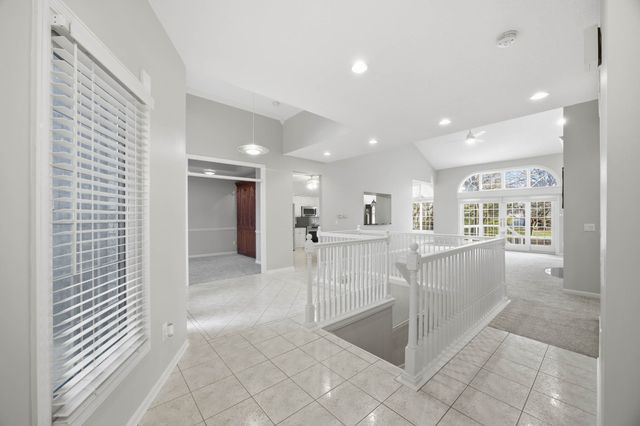 13598 Village Court, Clive, IA 50325