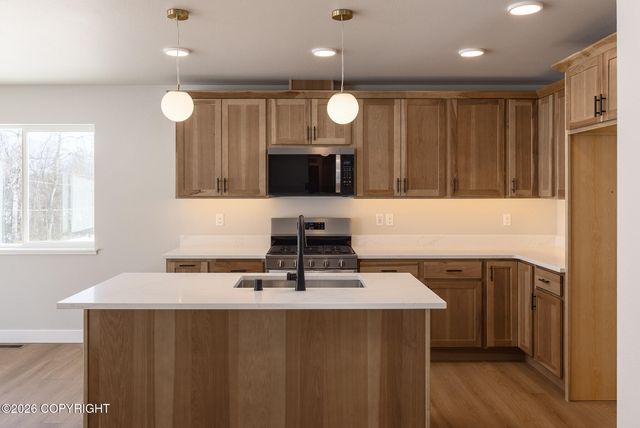 2641 N Cottage Hill Drive, Palmer, AK 99645