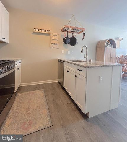 4746 SUMMERSWEET DR, Mays Landing, NJ 08330