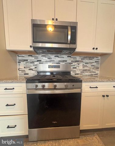 4746 SUMMERSWEET DR, Mays Landing, NJ 08330