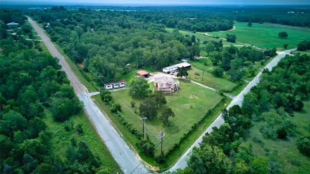 109 Wayside DR, Elgin, TX 78621