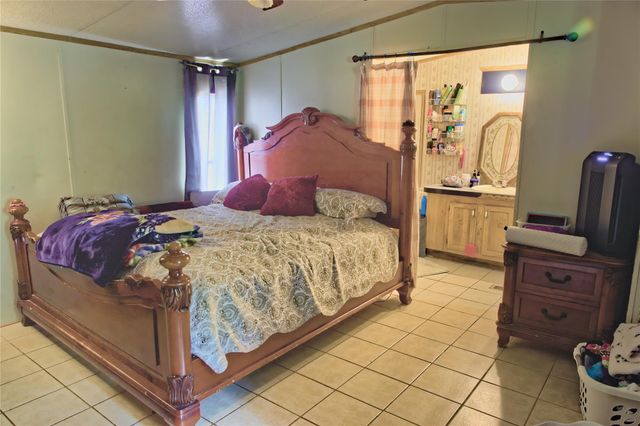 109 Wayside DR, Elgin, TX 78621