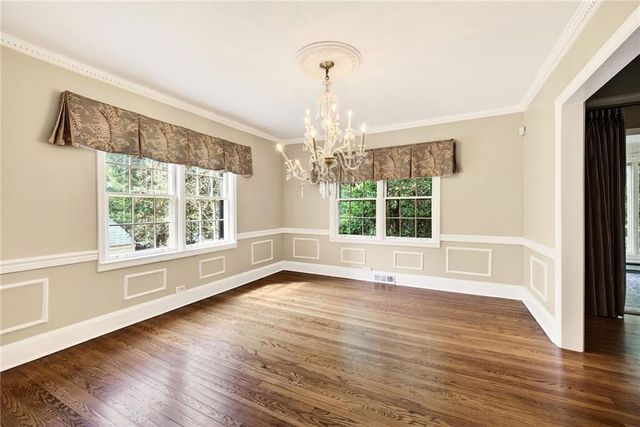 596 W Wesley Road NW, Atlanta, GA 30305