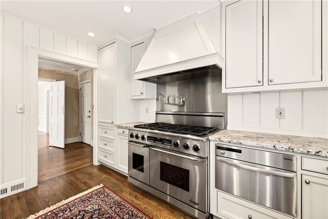 596 W Wesley Road NW, Atlanta, GA 30305