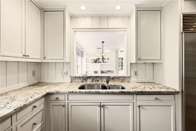 596 W Wesley Road NW, Atlanta, GA 30305