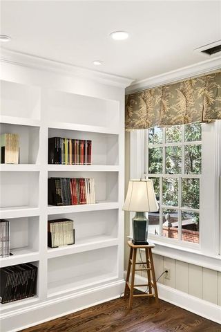 596 W Wesley Road NW, Atlanta, GA 30305