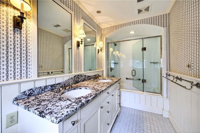 596 W Wesley Road NW, Atlanta, GA 30305