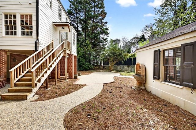 596 W Wesley Road NW, Atlanta, GA 30305