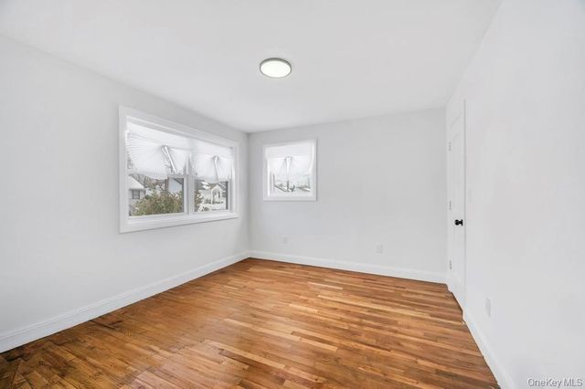 33 Silverpine Drive, Amityville, NY 11701