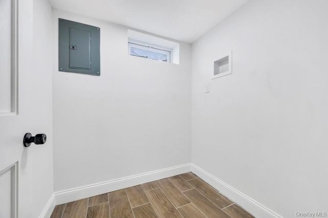 33 Silverpine Drive, Amityville, NY 11701