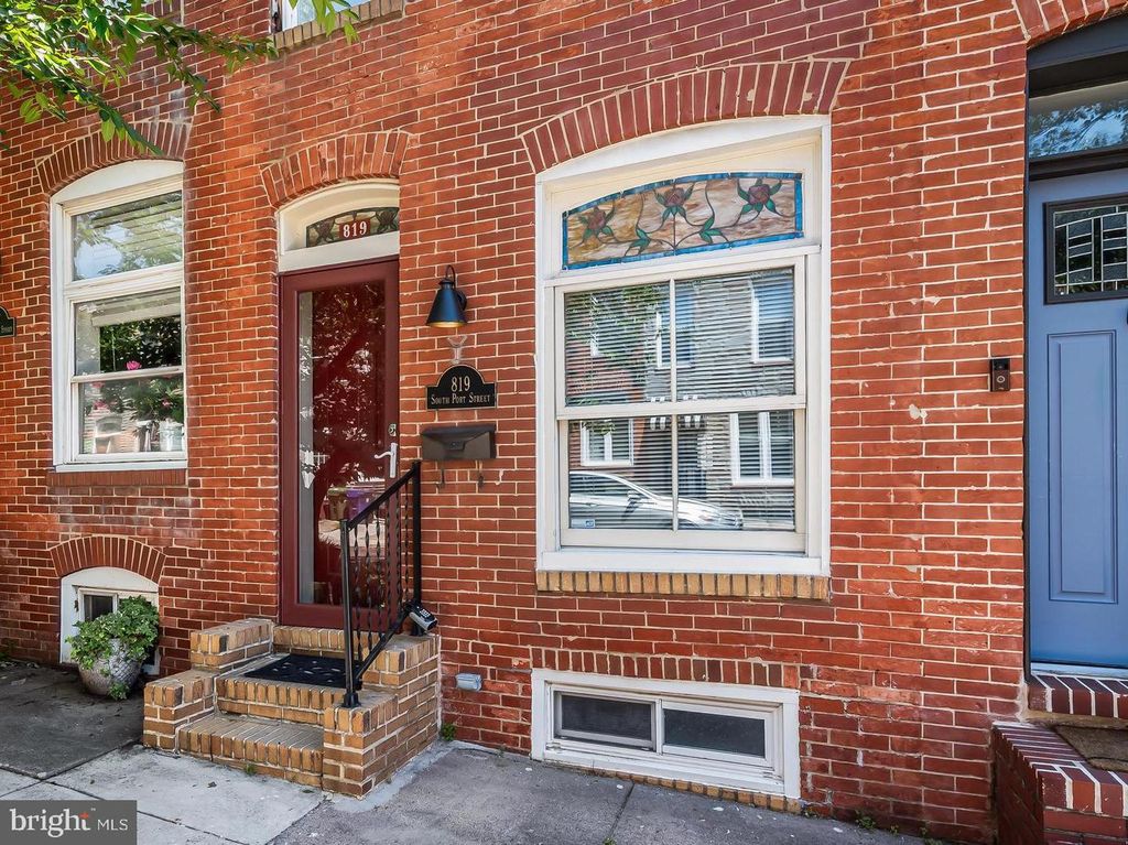 Image 1 of property listing at 819 S PORT ST, Baltimore, MD 21224