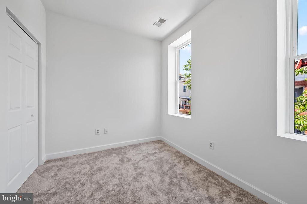 Image 26 of property listing at 819 S PORT ST, Baltimore, MD 21224