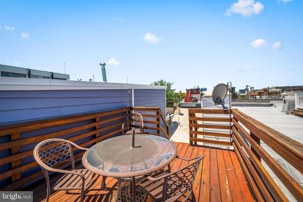 Image 29 of property listing at 819 S PORT ST, Baltimore, MD 21224