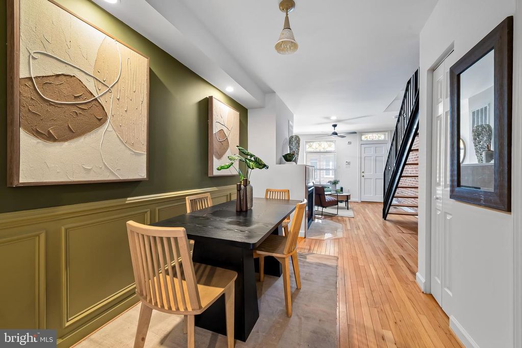Image 8 of property listing at 819 S PORT ST, Baltimore, MD 21224