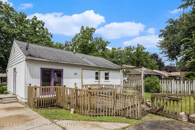 3119 Norwich Road, Lansing, MI 48911