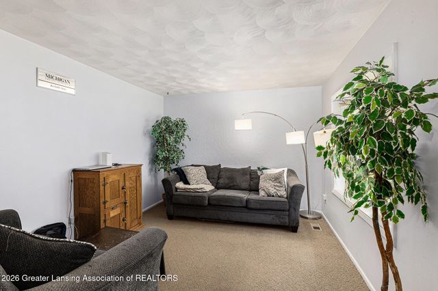 3119 Norwich Road, Lansing, MI 48911
