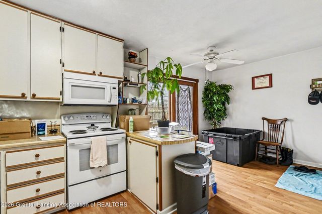 3119 Norwich Road, Lansing, MI 48911