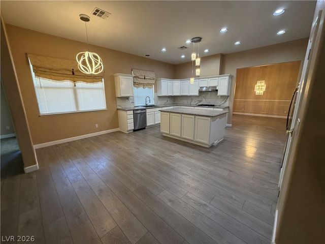 2381 GOLDFIRE Circle, Henderson, NV 89052