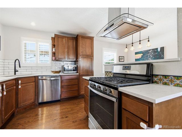 2960 Ivy St, Denver, CO 80207