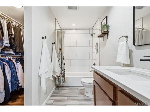 2960 Ivy St, Denver, CO 80207